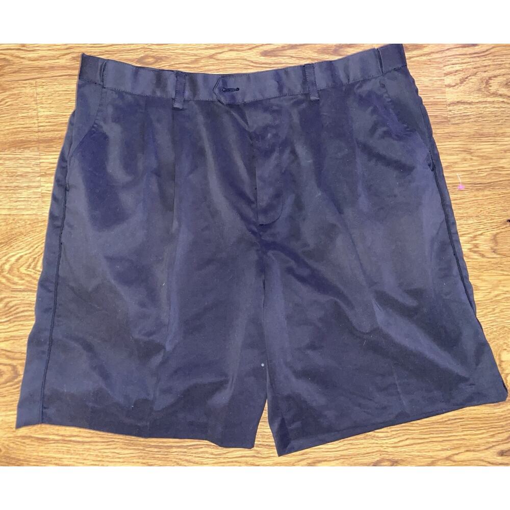 NWT Izod Golf Mens Stain Free Microfiber Chino Shorts Size 38